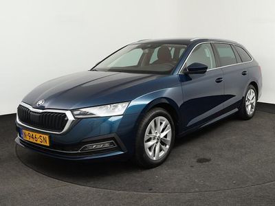 Blauw Occasion 2022 Skoda Octavia Business Line Stationwagen | € 22.850 (Eerlijke prijs)