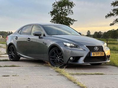 Lexus IS300