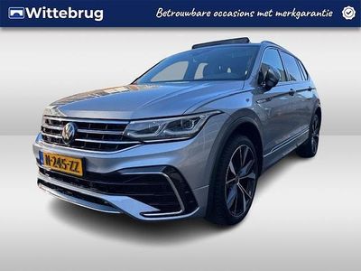 Grijs (metallic) Occasion 2022 VW Tiguan Allspace Business+ SUV | € 39.950 (Iets duurder)