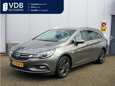 tweedehands Opel Astra Sports Tourer 1.0 T. 120 Jaar Ed. Park.sensoren | CarPlay | Navi | Clima | Nap