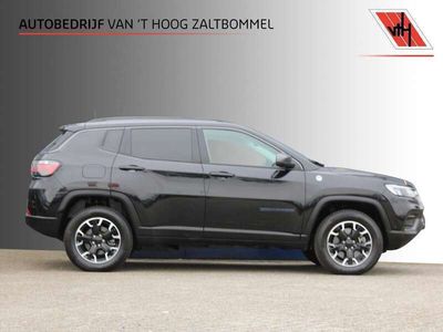 tweedehands Jeep Compass 4xe 240 Plug-in Hybrid Electric Trailhawk LEDER 36