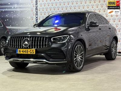 Grijs (metallic) Gebruikt 2019 Mercedes GLC300 Premium Coupé | € 46.945 (Goede deal)