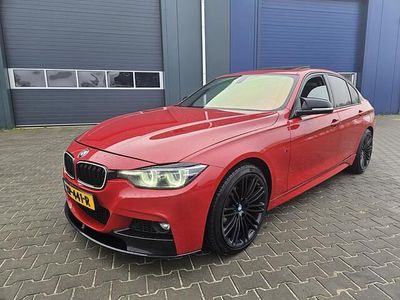 Occasion BMW 318 Executive 136 PK (100 kW) 2019 Rood Sedan