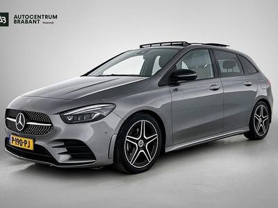 Grijs Gebruikt 2022 Mercedes B180 Business MPV | € 25.845 (Goede deal)