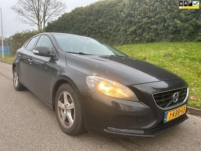 Zwart Gebruikt 2013 Volvo V40 Kinetic Hatchback | € 4.350 (Duur)
