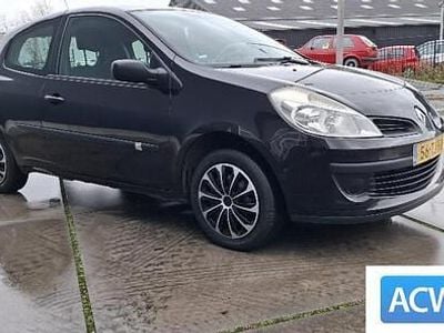 Occasion Renault Clio II Authentique 75 PK (55 kW) 2006 Zwart Hatchback