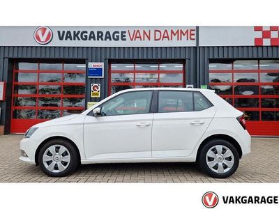 Wit Occasion 2016 Skoda Fabia Hatchback | € 10.750 (Eerlijke prijs)