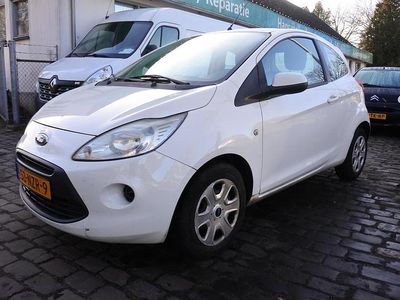 Wit Occasion 2010 Ford Ka Cool & Sound Edition Hatchback | € 1.295 (Goede deal)