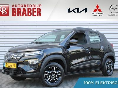 Zwart, metallic lak Gebruikt 2023 Dacia Spring Expression Hatchback | € 16.900