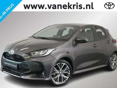 Grijs Occasion 2024 Toyota Yaris Hybrid Executive Hatchback | € 29.442 (Eerlijke prijs)