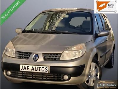 Beige Gebruikt 2006 Renault Grand Scénic II MPV | € 1.299 (Eerlijke prijs)