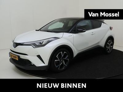 tweedehands Toyota C-HR 1.8 Hybrid Bi-Tone Plus Navigatie / Automaat / Camera / Climate Control / Bluetooth / Leder / Stoelverwarming