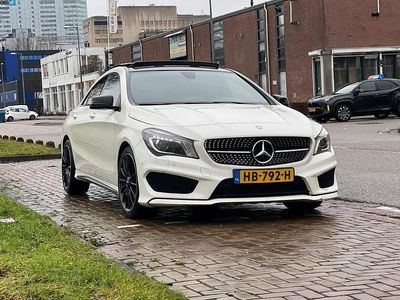 Wit Occasion 2015 Mercedes CLA180 AMG Sedan | € 13.950 (Eerlijke prijs)