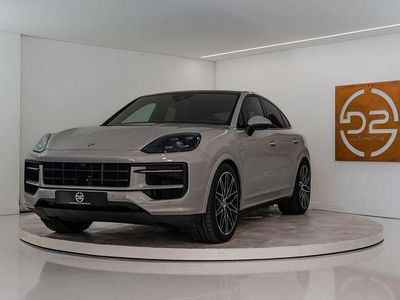 Grijs Occasion 2025 Porsche Cayenne Chrono SUV | € 139.980 (Duur)