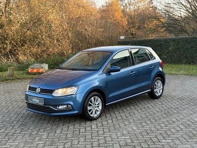 Blauw (metallic) Occasion 2014 VW Polo Highline Hatchback | € 8.750 (Eerlijke prijs)