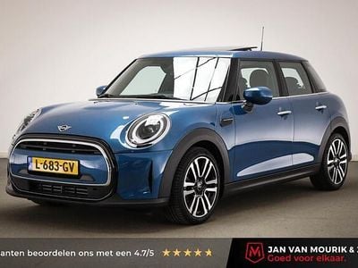 Occasion Mini Cooper Comfort 136 PK (100 kW) 2021 Blauw Hatchback