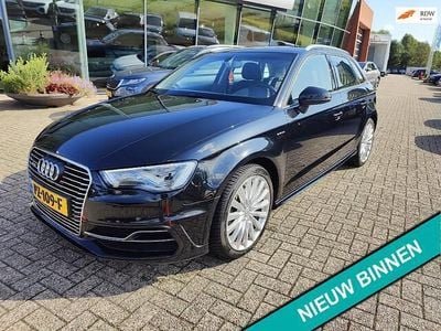 Zwart Gebruikt 2015 Audi A3 Sportback Proline Hatchback | € 10.745 (Super prijs)