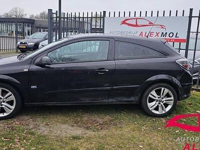 Zwart Gebruikt 2007 Opel Astra GTC Business Hatchback | € 499