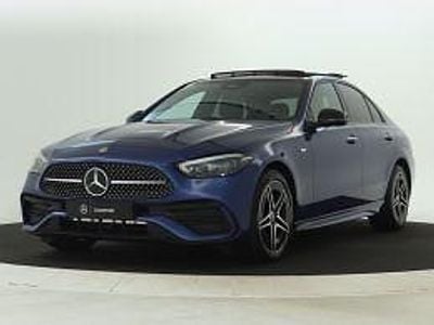970 spectraalblauw metallic Occasion 2025 Mercedes C300e Business Sedan | € 56.945 (Iets duurder)