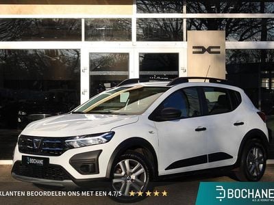 Wit Occasion 2022 Dacia Sandero Essentiel Hatchback | € 14.090 (Eerlijke prijs)