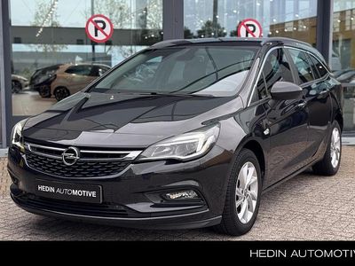 Zwart Gebruikt 2016 Opel Astra Edition Stationwagen | € 10.745 (Eerlijke prijs)