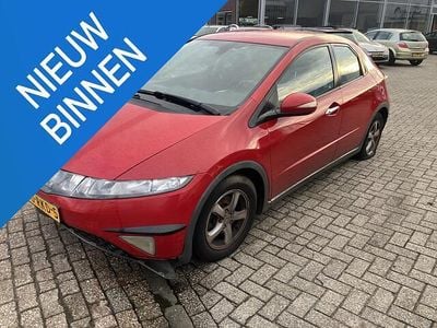 Rood Occasion 2006 Honda Civic Hatchback | € 950 (Super prijs)