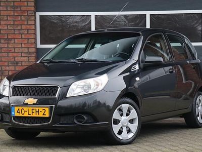 Zwart (metallic) Gebruikt 2010 Chevrolet Aveo LS Hatchback | € 3.750 (Eerlijke prijs)