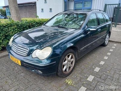 Mercedes 200