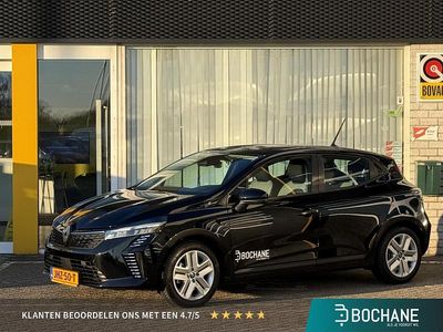 Zwart Gebruikt 2025 Renault Clio V Evolution Hatchback | € 25.545 (Eerlijke prijs)