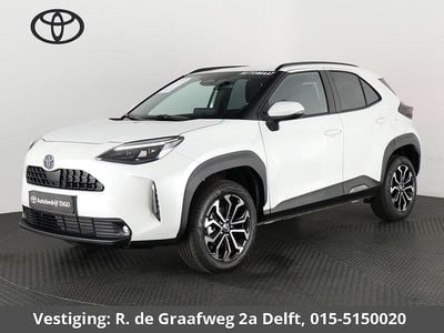 Wit Occasion 2025 Toyota Yaris Cross SUV | € 30.900 (Eerlijke prijs)