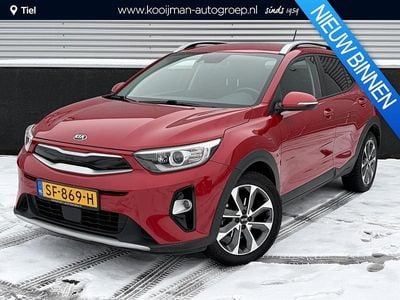 Rood Occasion 2018 Kia Stonic SUV | € 14.699 (Eerlijke prijs)