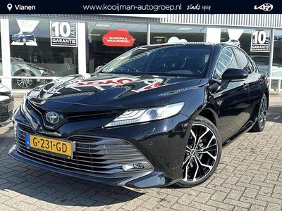 Zwart Occasion 2019 Toyota Camry Premium Sedan | € 25.950 (Duur)