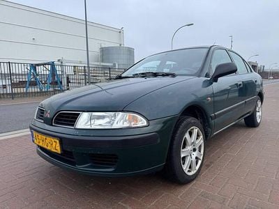 Groen Occasion 2001 Mitsubishi Carisma Comfort Edition Hatchback | € 1.099