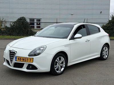 Occasion Alfa Romeo Giulietta Distinctive 105 PK (77 kW) 2010 Wit Hatchback