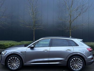 Grijs (metallic) Occasion 2020 Audi e-tron Advanced Plus SUV | € 24.900 (Eerlijke prijs)