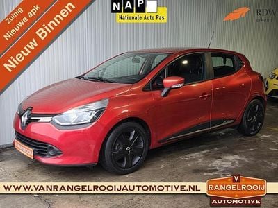 Occasion Renault Clio IV Expression 90 PK (66 kW) 2015 Rood Hatchback