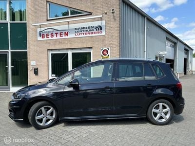 Zwart Occasion 2016 VW Golf Sportsvan Comfortline MPV | € 14.950 (Eerlijke prijs)