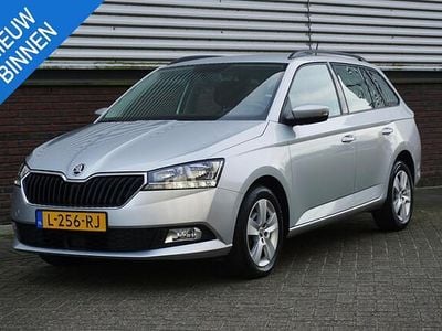 Grijs Gebruikt 2021 Skoda Fabia Ambition Stationwagen | € 8.950 (Goede deal)