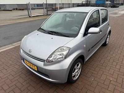 Grijs Gebruikt 2006 Daihatsu Sirion Hatchback | € 1.750 (Eerlijke prijs)