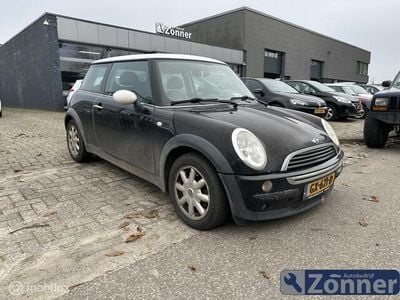 Zwart Gebruikt 2002 Mini ONE Hatchback | € 2.150