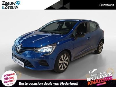 Grijs Gebruikt 2023 Renault Clio V Techno Hatchback | € 15.935 (Eerlijke prijs)