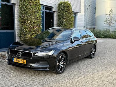 Zwart Gebruikt 2017 Volvo V90 Momentum Stationwagen | € 16.500 (Eerlijke prijs)