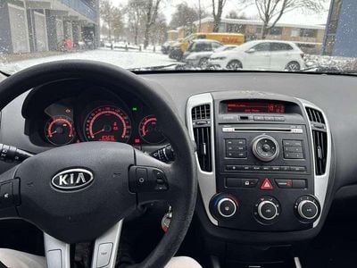 Gebruikt 2009 Kia Ceed LX Hatchback | € 1.600 (Eerlijke prijs)