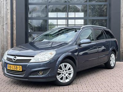 tweedehands Opel Astra Wagon 1.6 Cosmo | Airco | Cruise | Leder | Stoelverwarming | Trekhaak | Navi |