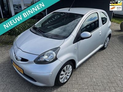 Grijs Occasion 2006 Toyota Aygo Comfort Hatchback | € 2.645 (Eerlijke prijs)