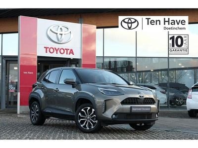 Groen (metallic) Occasion 2022 Toyota Yaris Cross Edition SUV | € 25.900 (Eerlijke prijs)