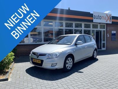 tweedehands Hyundai i30 1.6i Dynamic