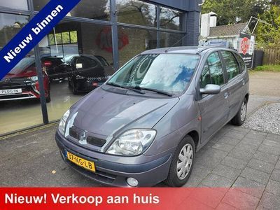 tweedehands Renault Scénic II 1.6-16V Expression Niet mooi. Geen roest en tecnisch goed