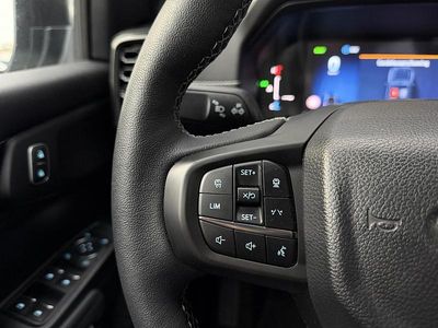 Grijs (metallic) Gebruikt 2025 Ford T Pickup | € 54.700