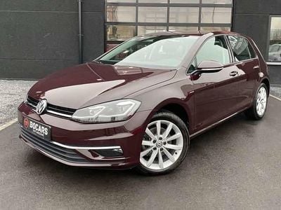 Zwart Occasion 2017 VW Golf Highline Sedan | € 18.990 (Eerlijke prijs)
